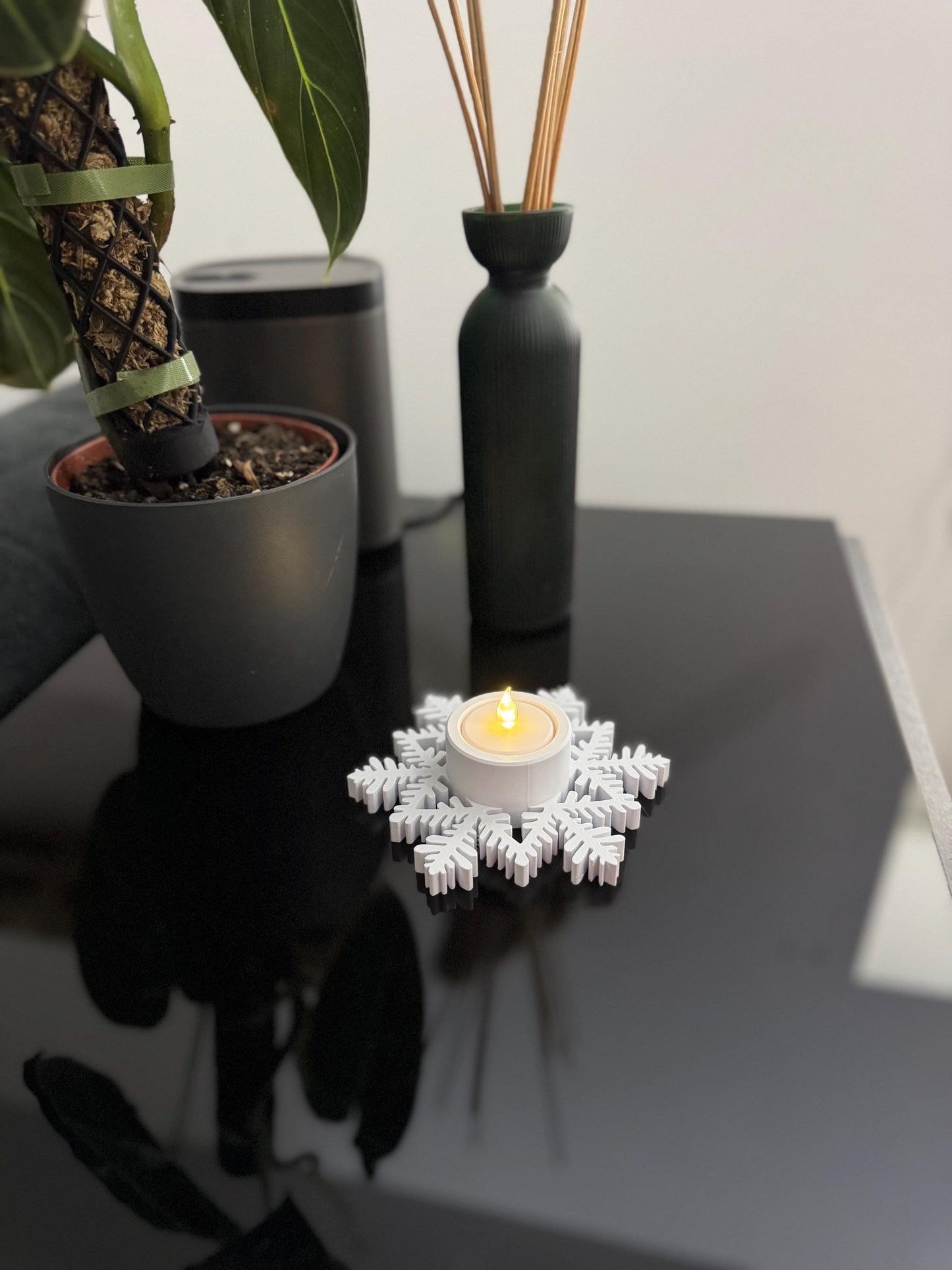Schneeflocken Teelichthalter – Perfekte Winter-Deko für LED-Kerzen