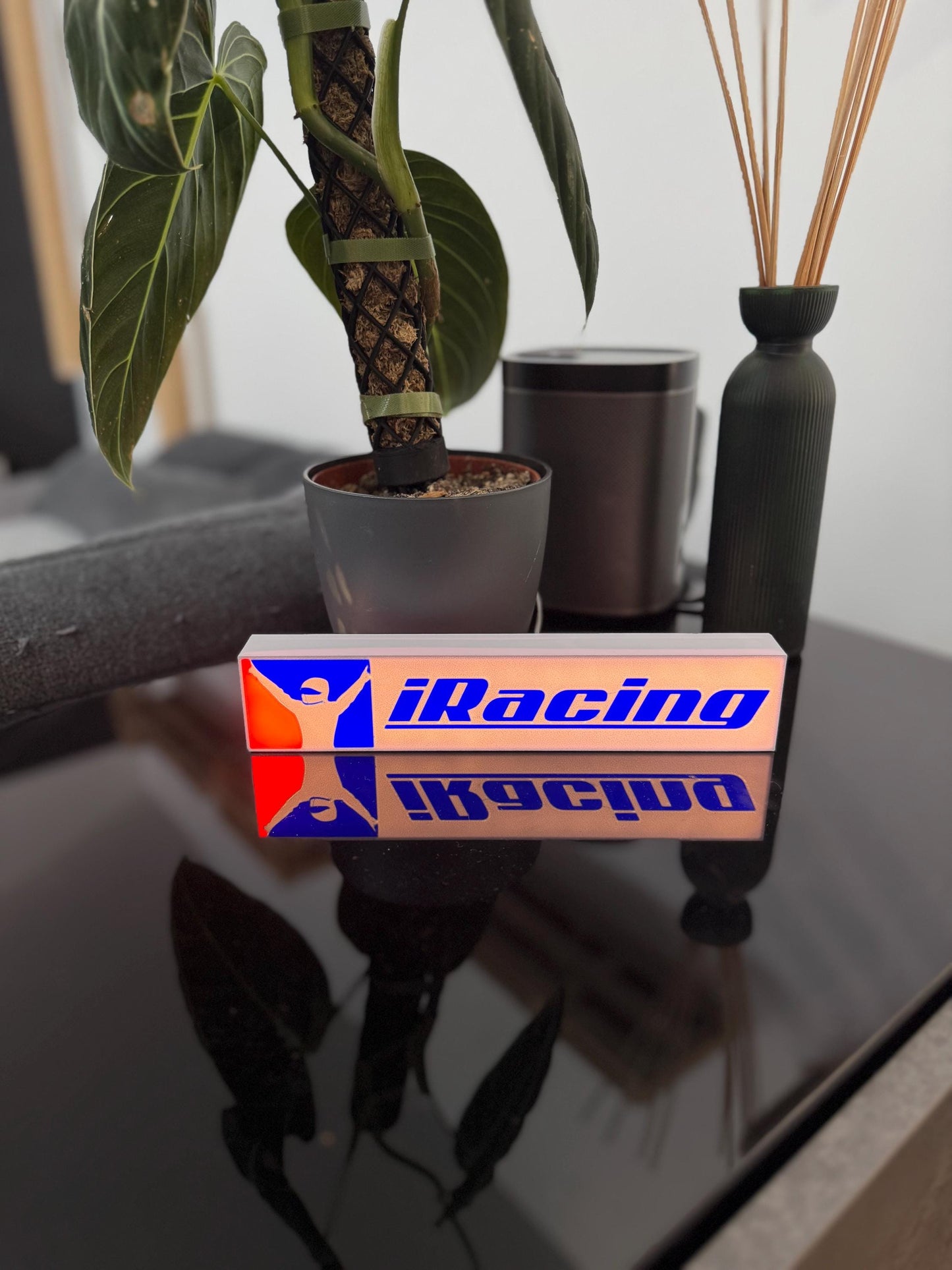 iRacing Lightbox – Virtueller Motorsport trifft 3D-Design