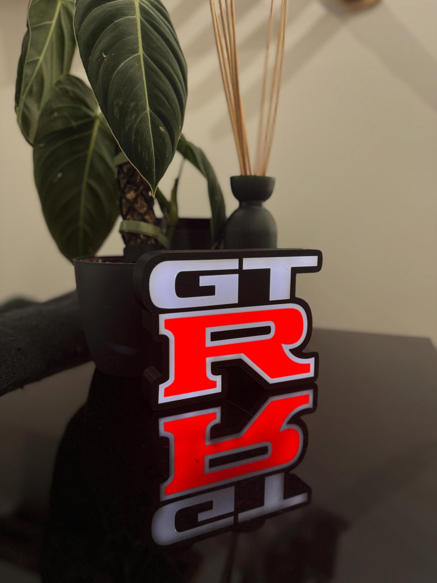 Nissan GT-R Lightbox – JDM-Godzilla trifft 3D-Design