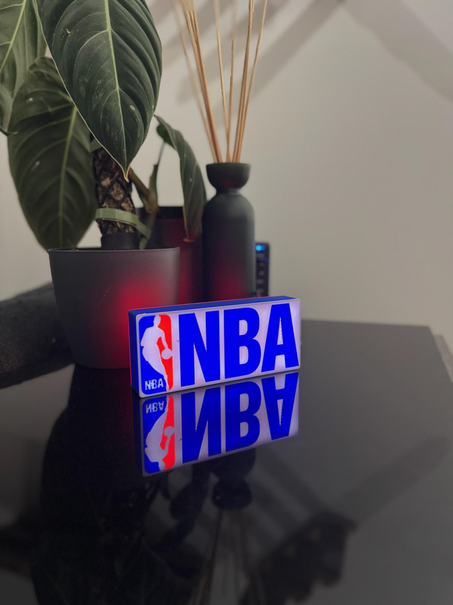 Leuchtende Basketball-Magie: Deine NBA Lightbox