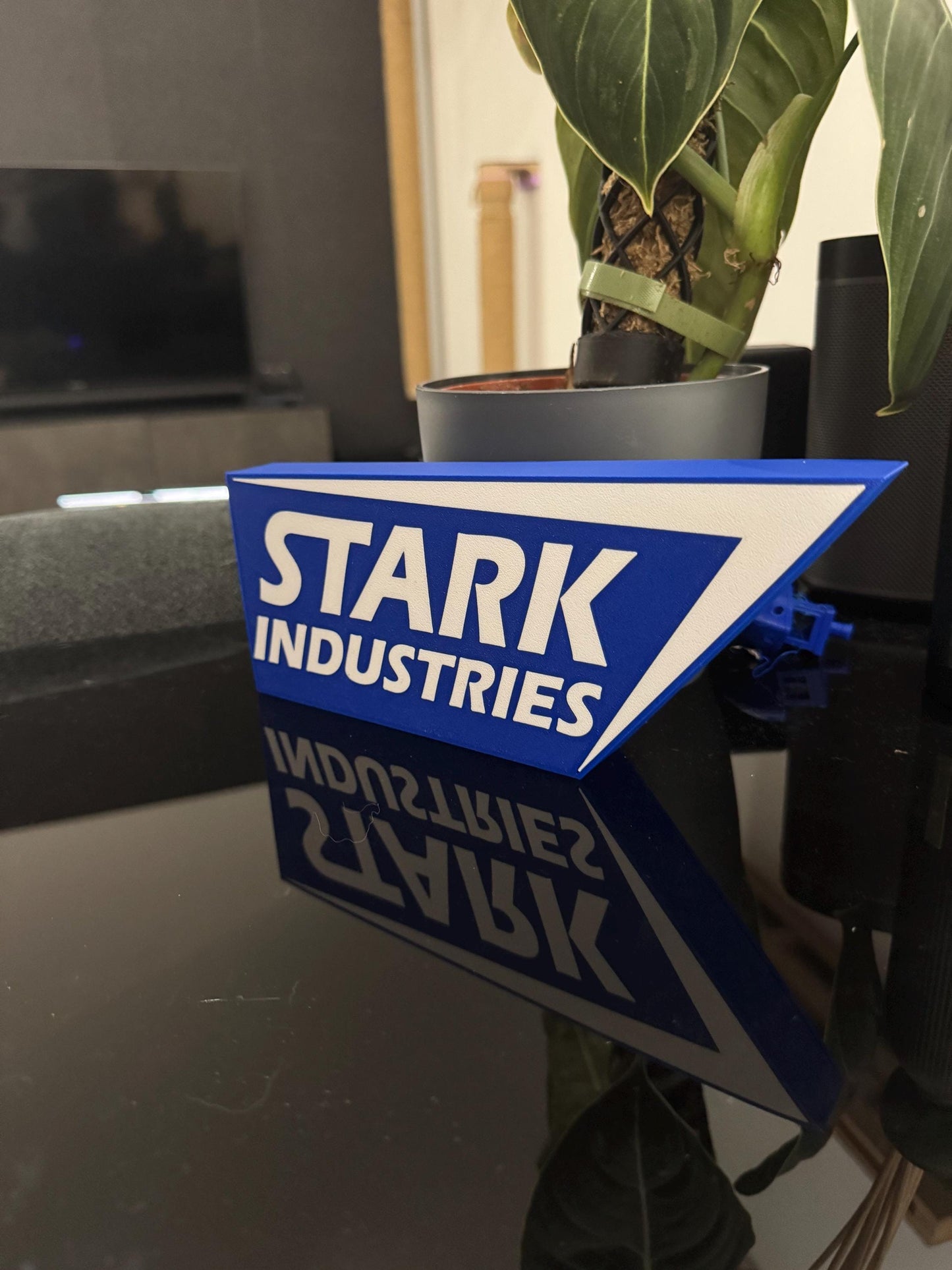 Moderne Stark Industries Lightbox – Futuristisches Design für Fans