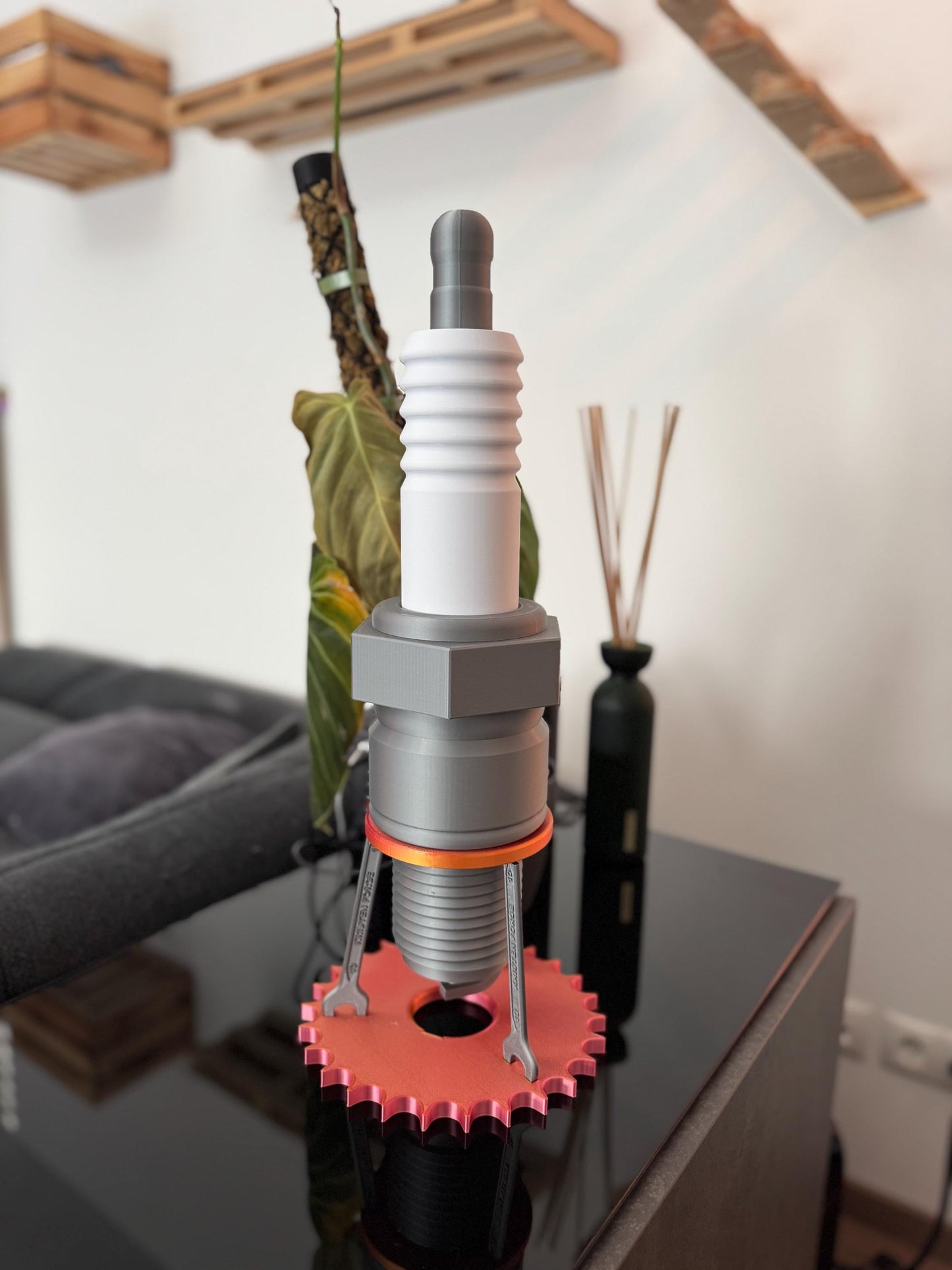 3D-gedruckte Zündkerze (50 cm x 14 cm) – Einzigartige Deko mit LED-Option