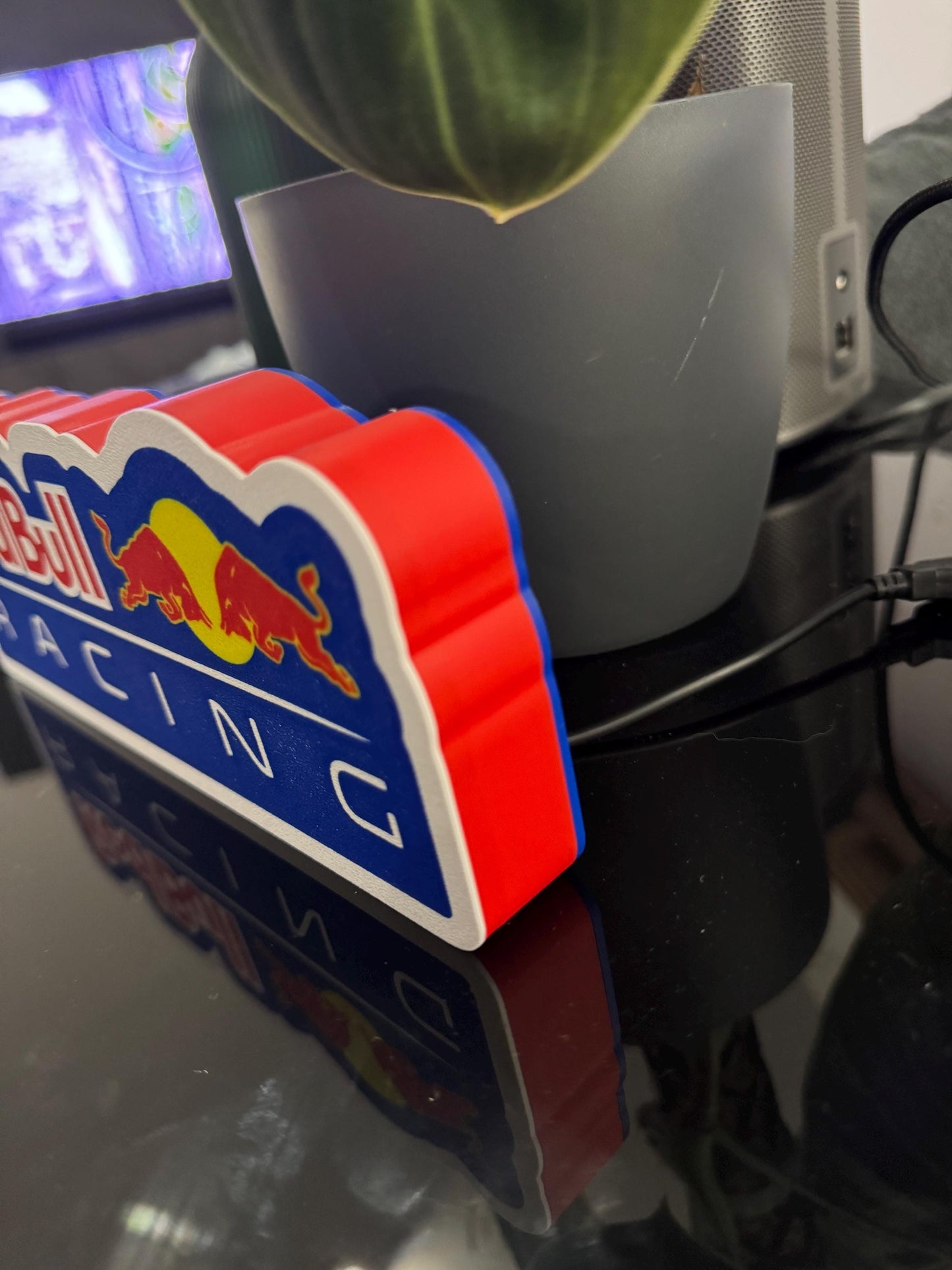 Red Bull Racing Lightbox: Leuchtende Power für Motorsportfans