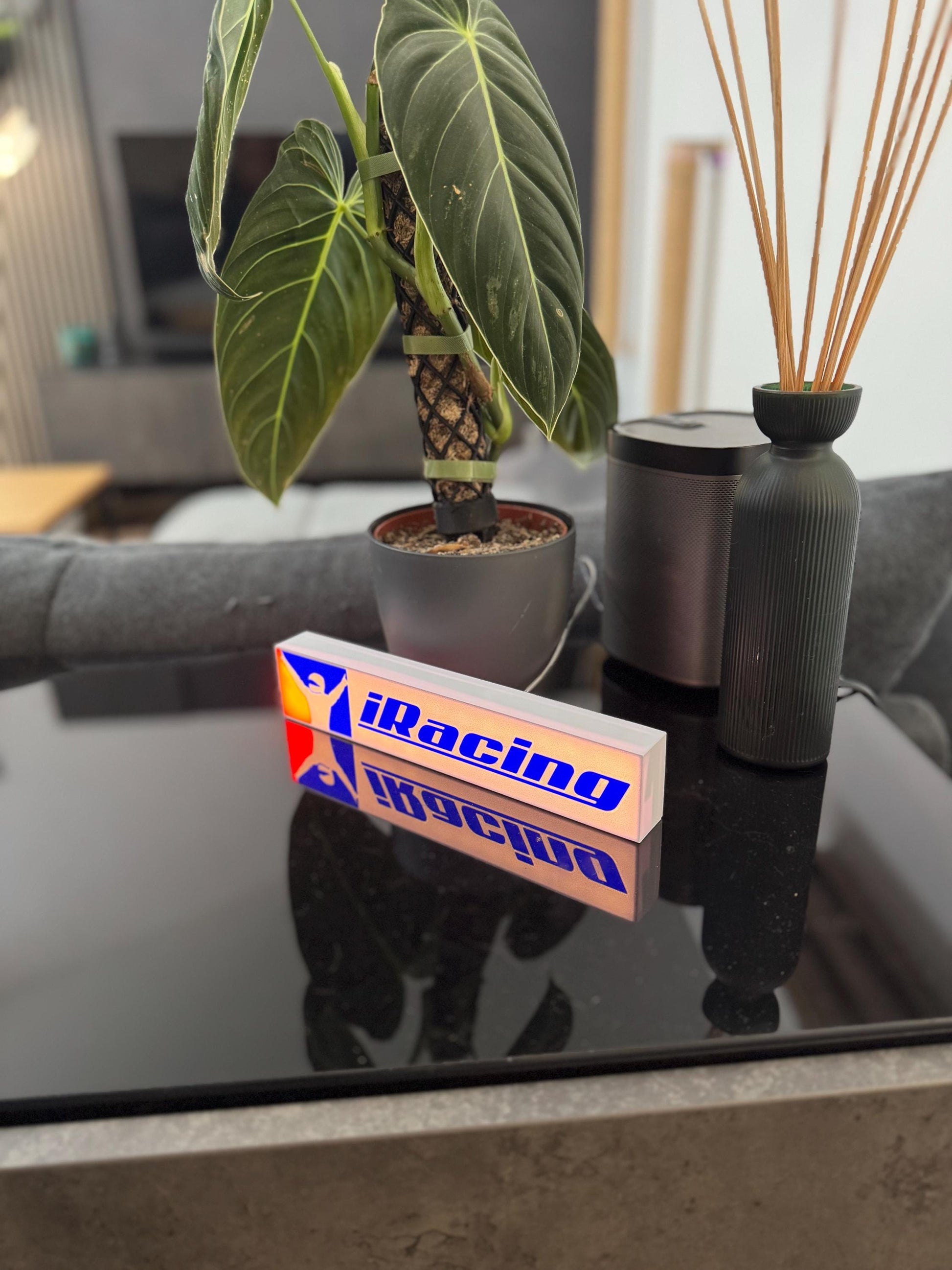 iRacing Lightbox – Virtueller Motorsport trifft 3D-Design