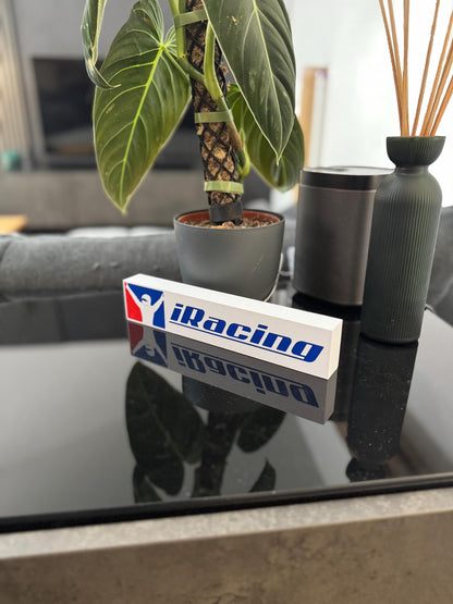 iRacing Lightbox – Virtueller Motorsport trifft 3D-Design