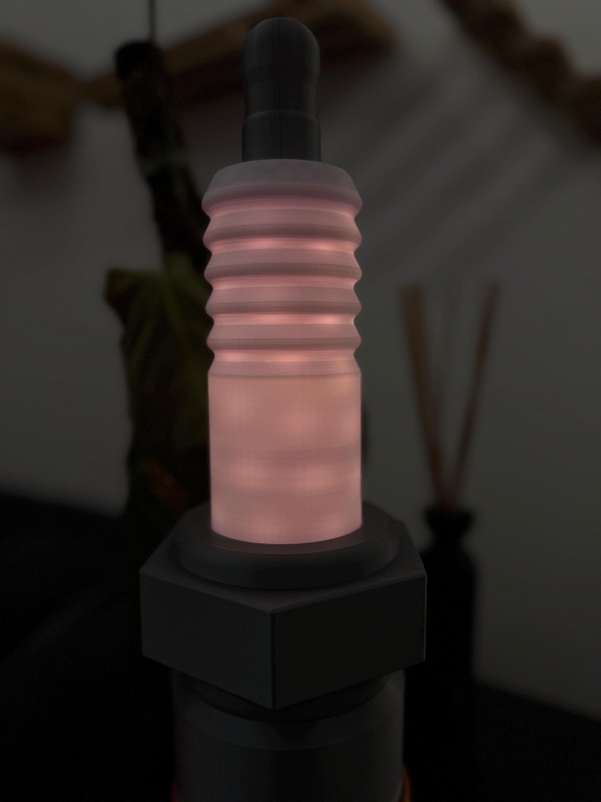 3D-gedruckte Zündkerze (50 cm x 14 cm) – Einzigartige Deko mit LED-Option